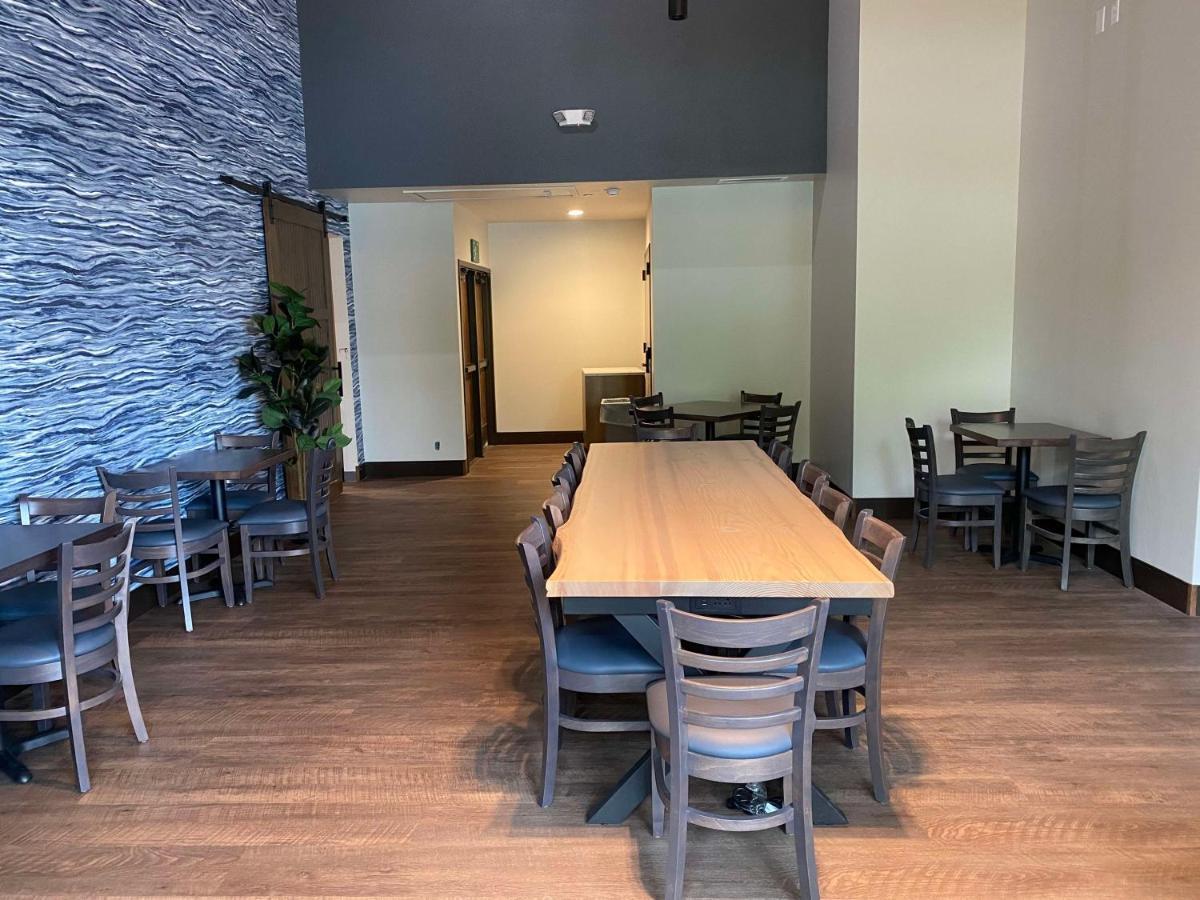 Best Western Lake Lucille Inn Wasilla Bagian luar foto