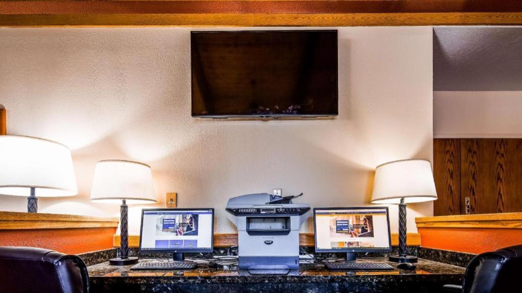Best Western Lake Lucille Inn Wasilla Bagian luar foto