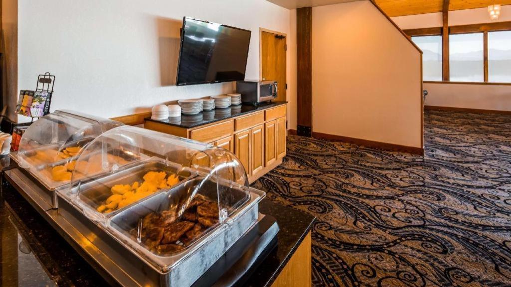 Best Western Lake Lucille Inn Wasilla Bagian luar foto