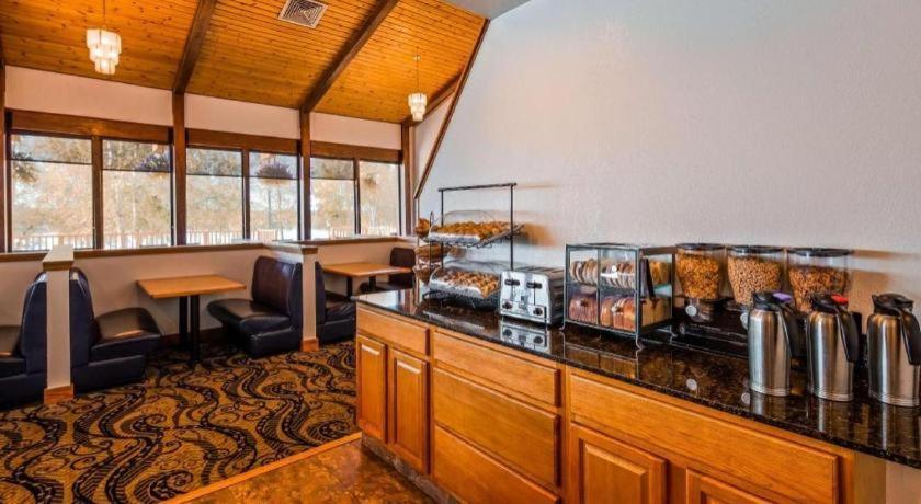 Best Western Lake Lucille Inn Wasilla Bagian luar foto